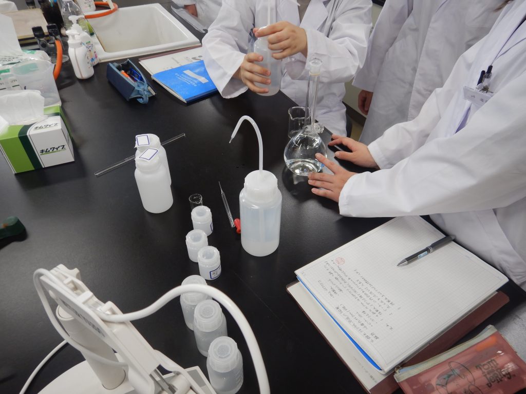 化学実験レポート‐12　「水酸化ナトリウムの潮解性」