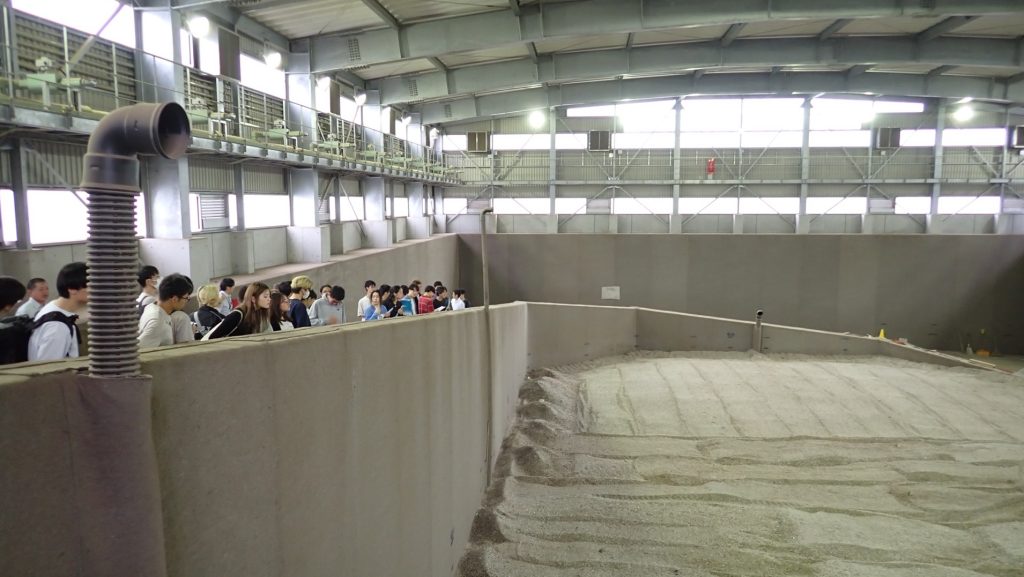 環境科学セミナで庄原市備北クリーンセンタ・リサイクルプラザ・一般廃棄物処分場を訪問し地元の環境について学習